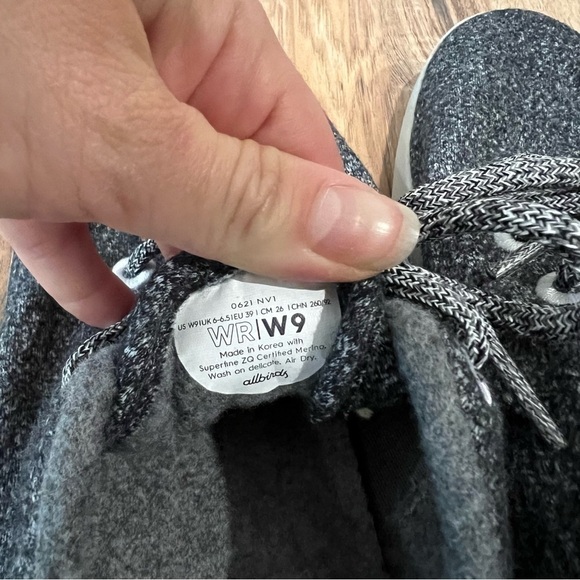 Allbirds Women's Wool Runners Sneakers - Picture 11 of 15